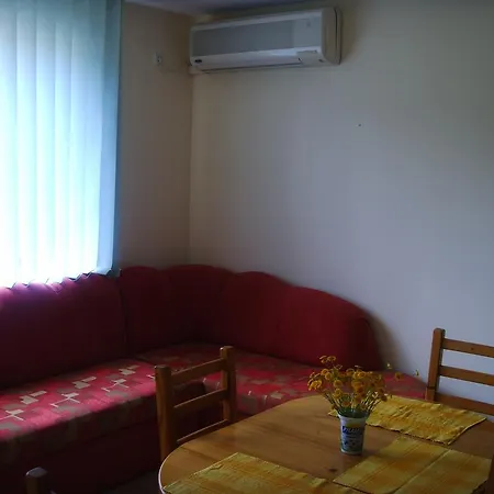 Apartment Green Fort Studio
